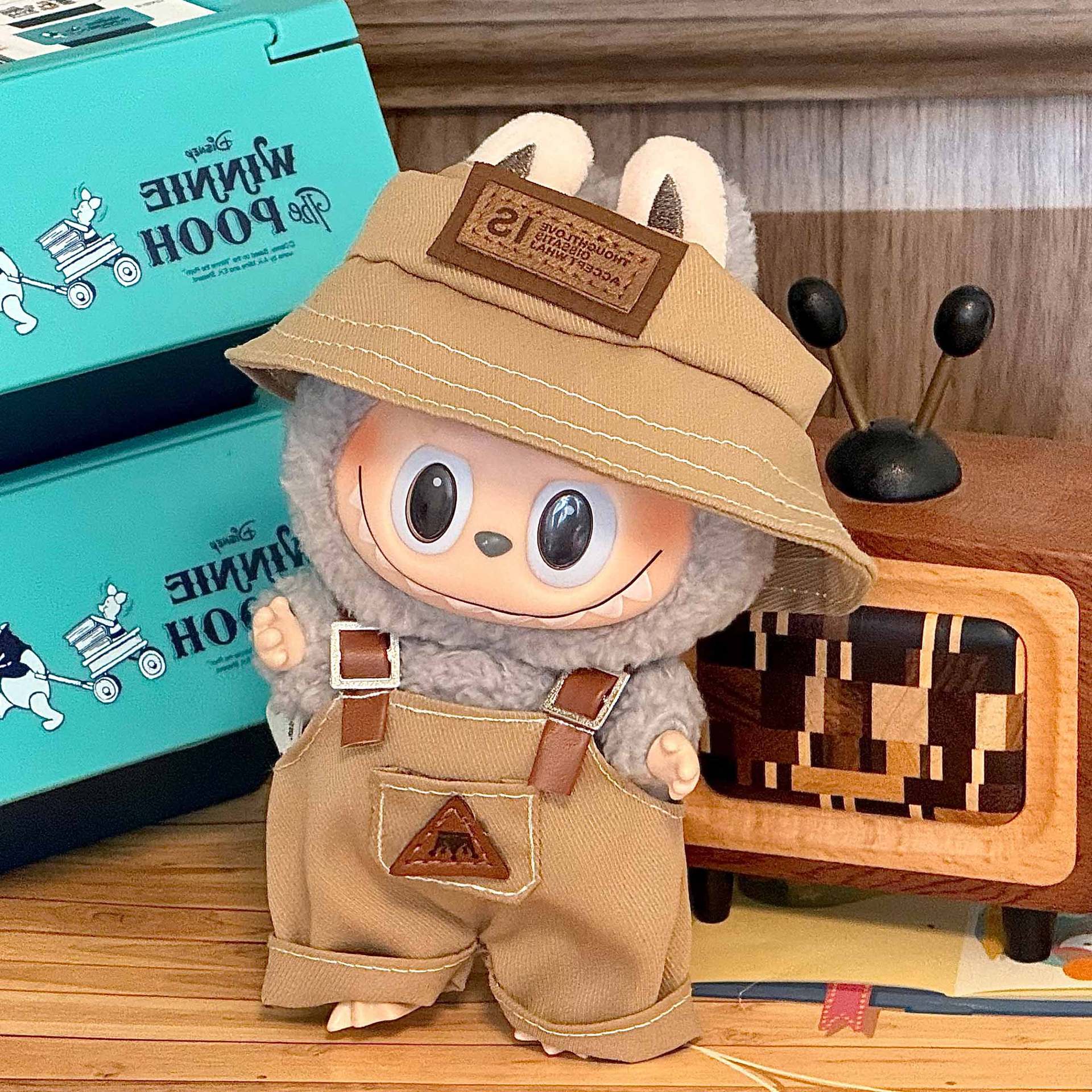 Labubu Sitting Party Doll Clothes First and Second Generation Blind Box Use Labubu Clothes Plush Vinyl Face