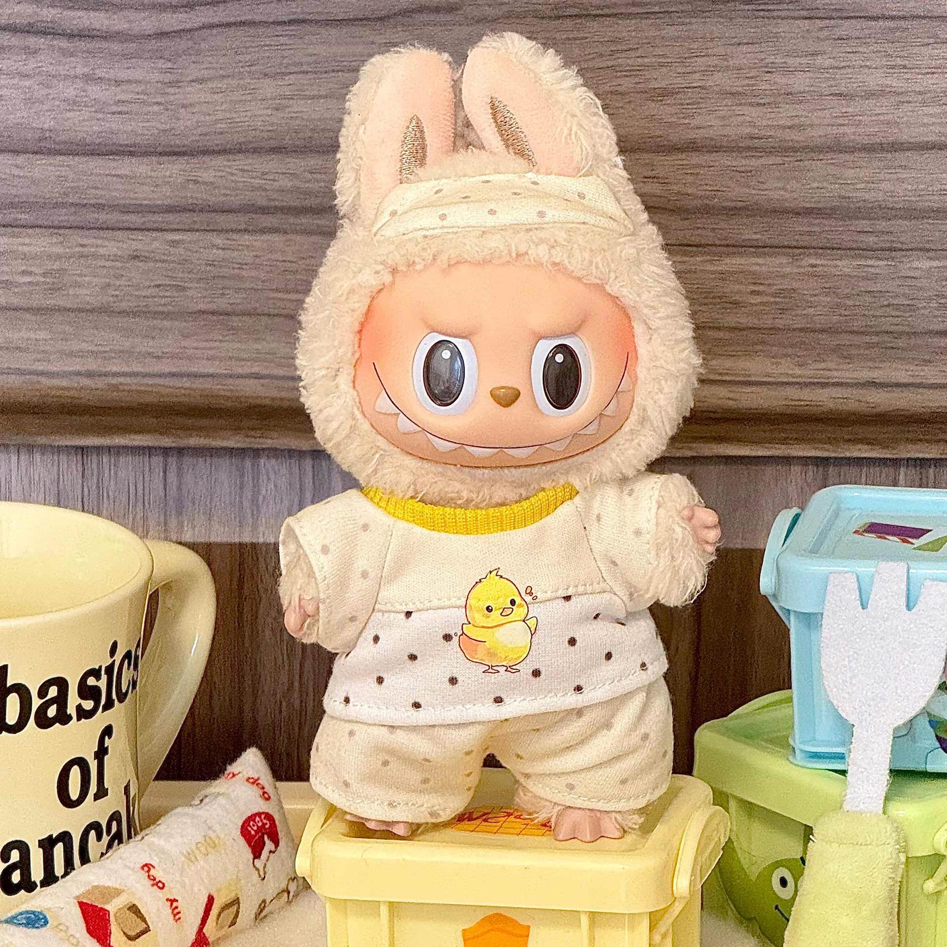 Labubu Sitting Party Doll Clothes First and Second Generation Blind Box Use Labubu Clothes Plush Vinyl Face