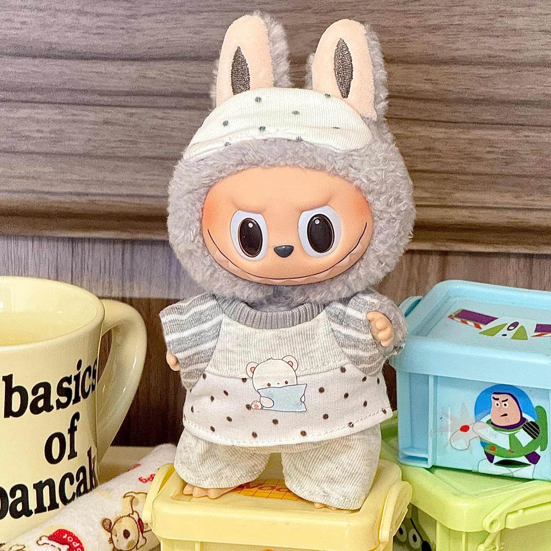 Labubu Sitting Party Doll Clothes First and Second Generation Blind Box Use Labubu Clothes Plush Vinyl Face