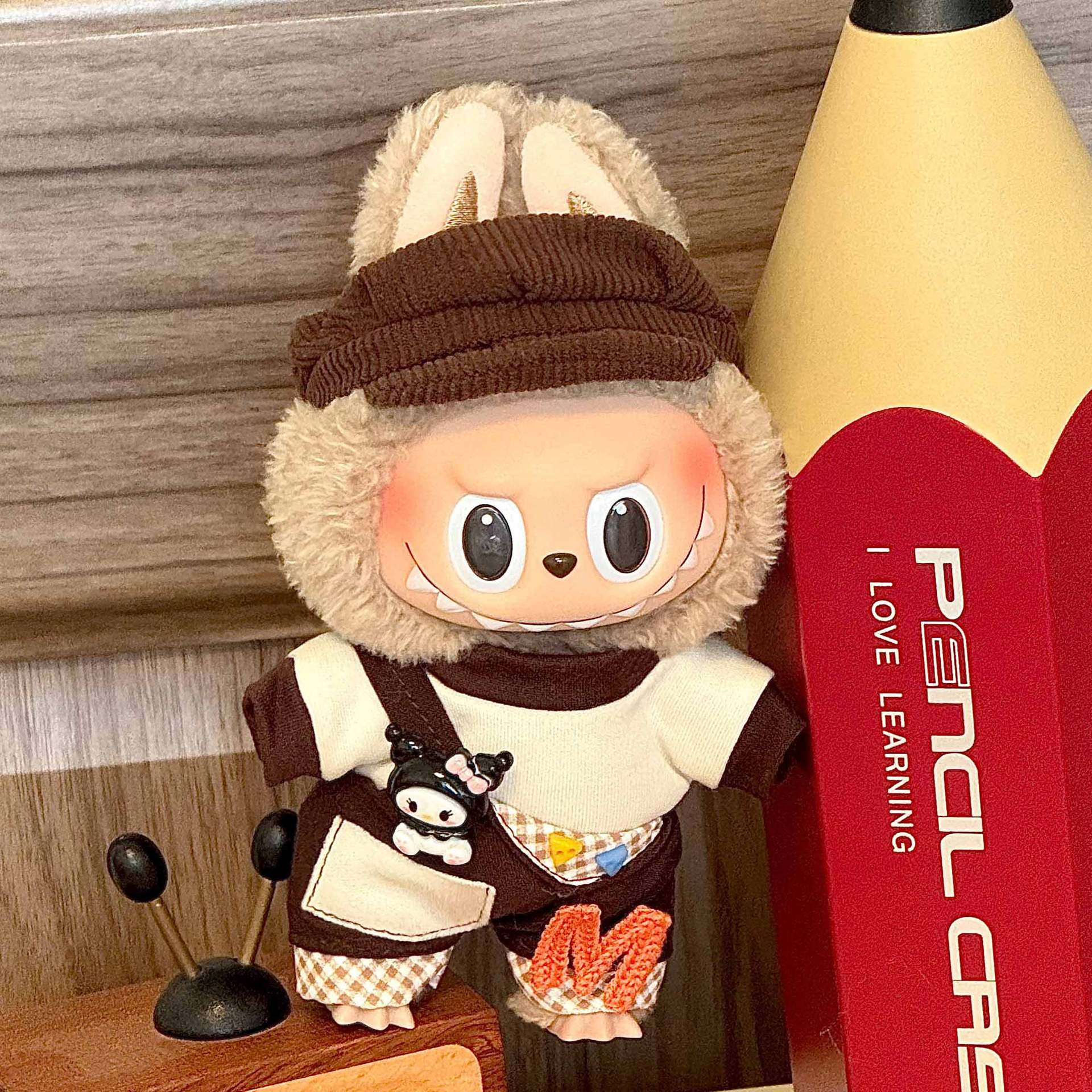 Labubu Sitting Party Doll Clothes First and Second Generation Blind Box Use Labubu Clothes Plush Vinyl Face