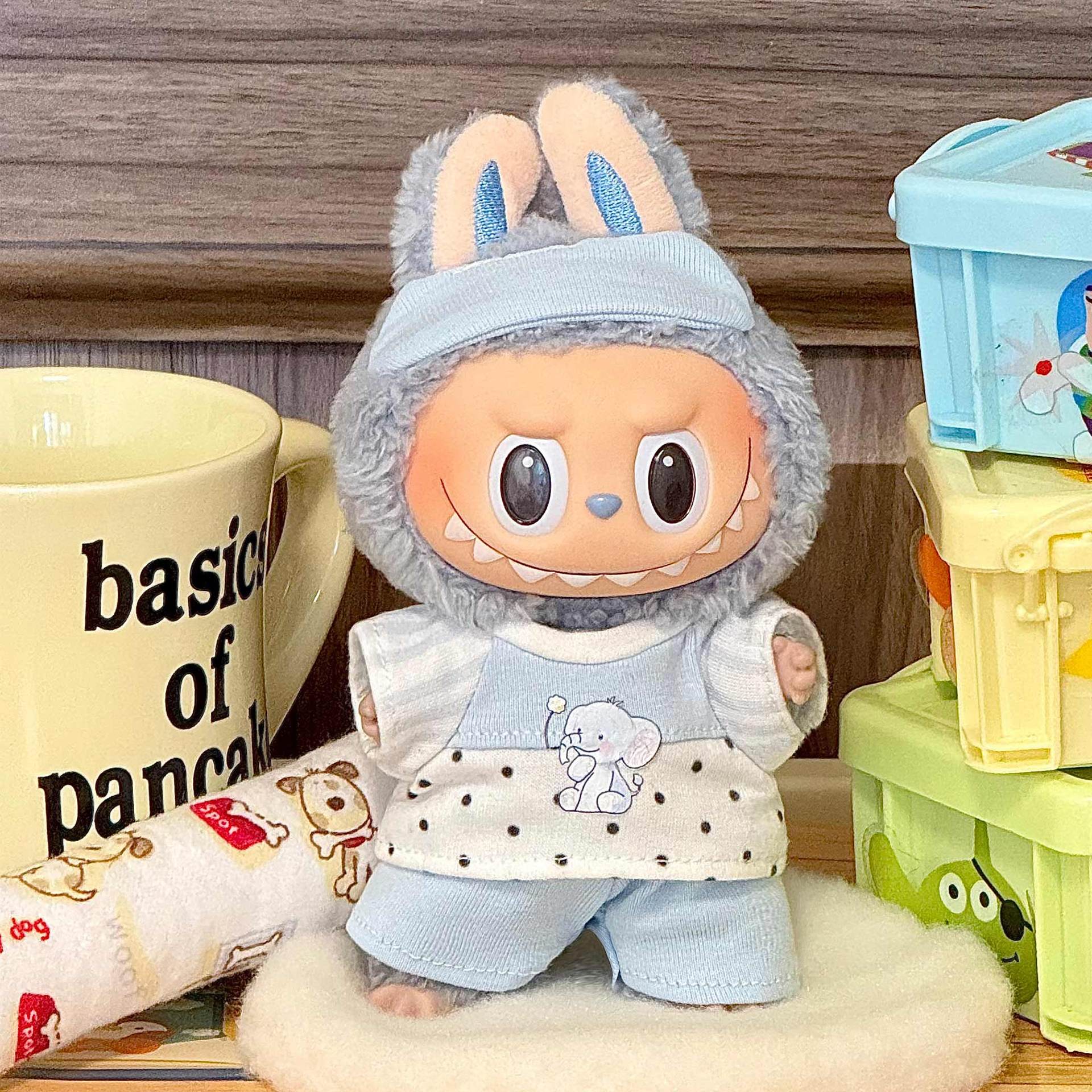 Labubu Sitting Party Doll Clothes First and Second Generation Blind Box Use Labubu Clothes Plush Vinyl Face